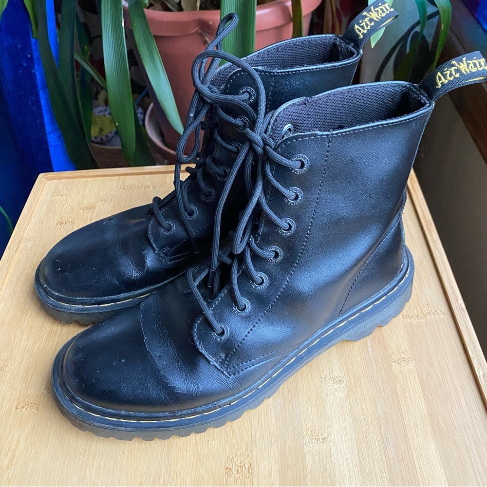 Dr Doc Martens Black Luana Womens Leather Boots Size 9